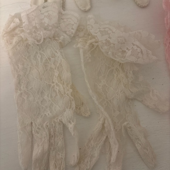 Vintage ladies dress gloves yellow white pink satin lace - Picture 4 of 6